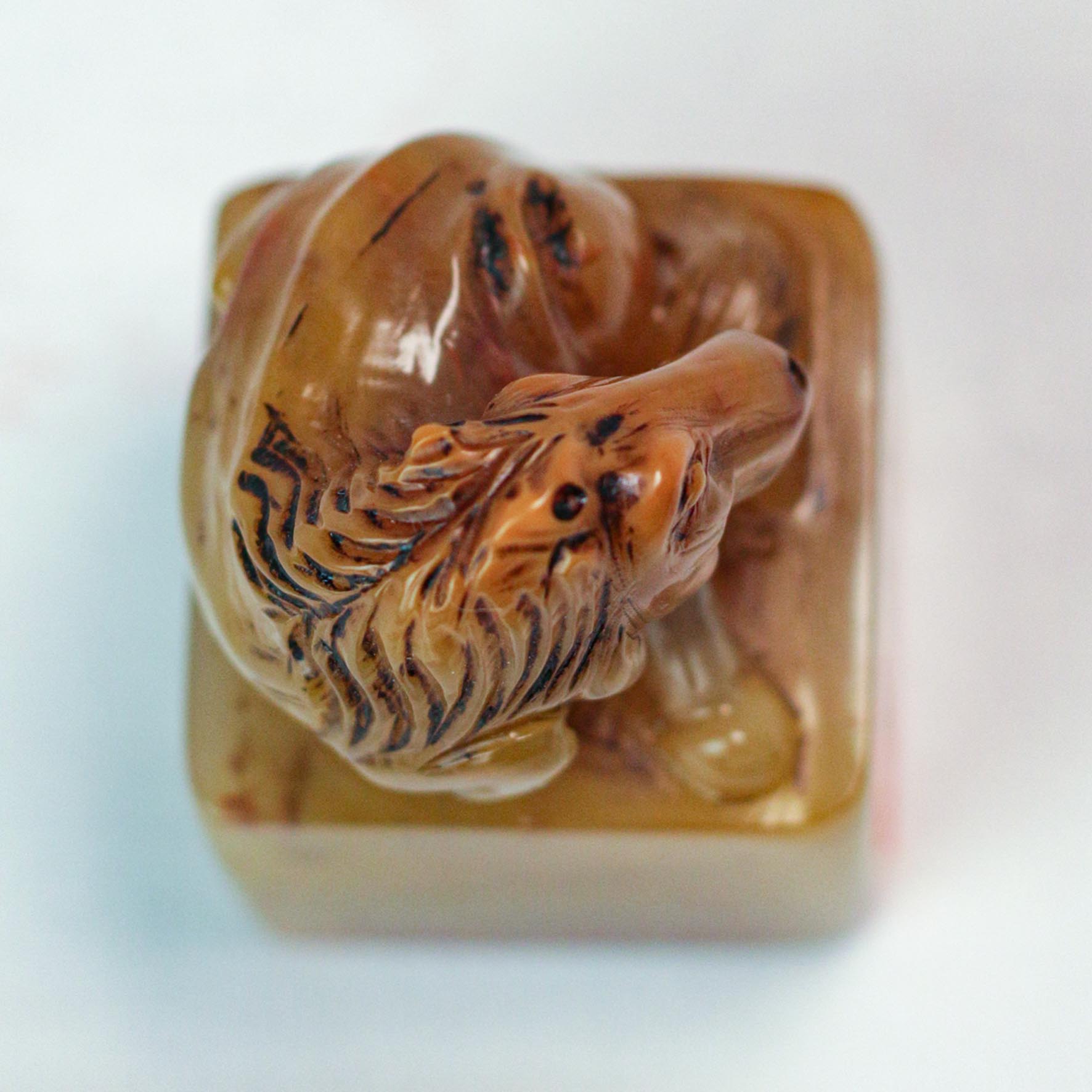 Hand-held flat seal - 手拱平章 印章